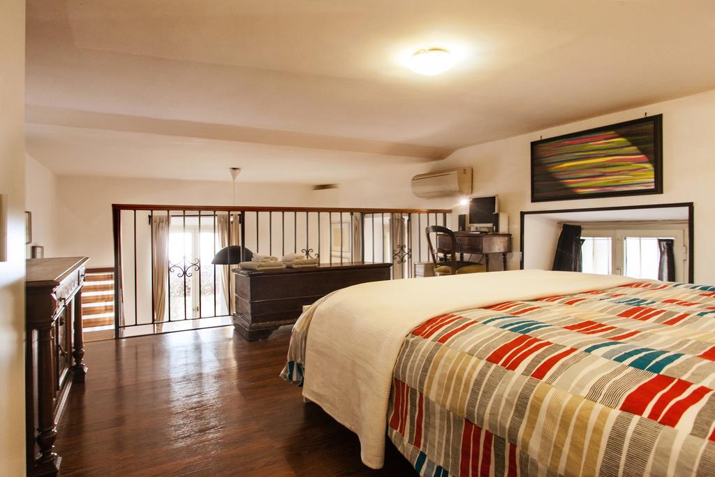 Ninohouse Villa Rome Bilik gambar